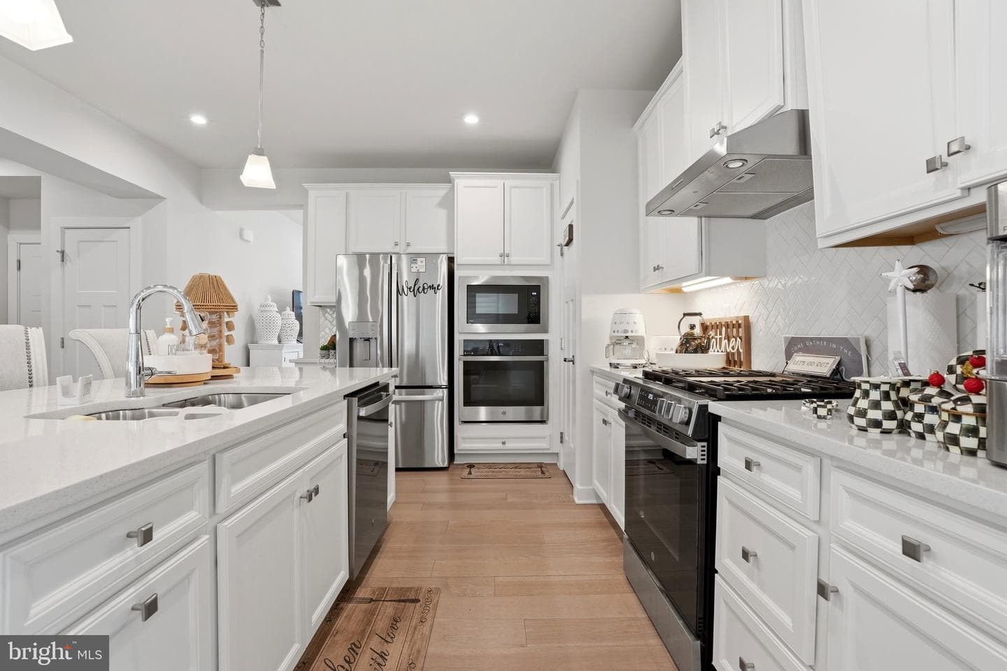 1025 Trillium Lane photo 9