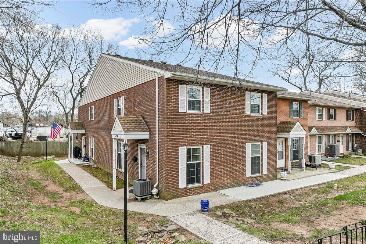 51 Zummo Way photo 2