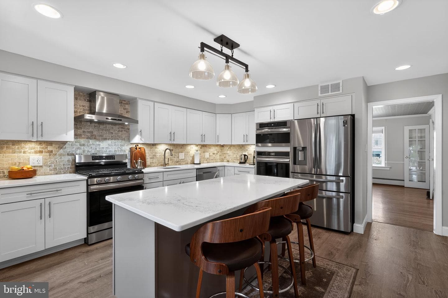 1708 Madeira Avenue photo 36