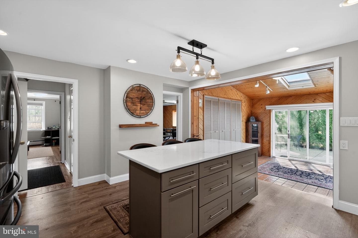 1708 Madeira Avenue photo 39