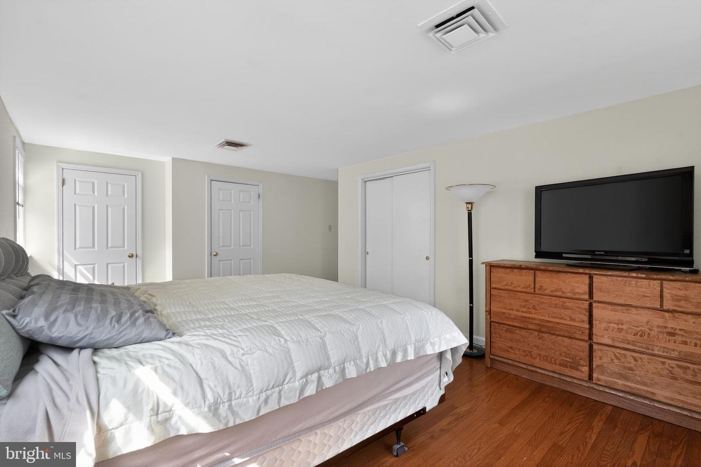 1708 Madeira Avenue photo 50