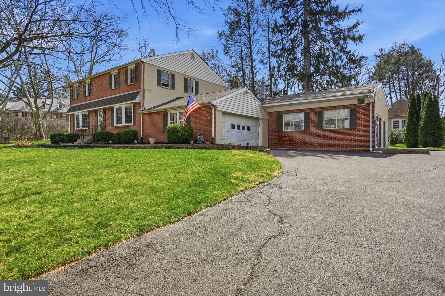 1708 Madeira Avenue photo 8