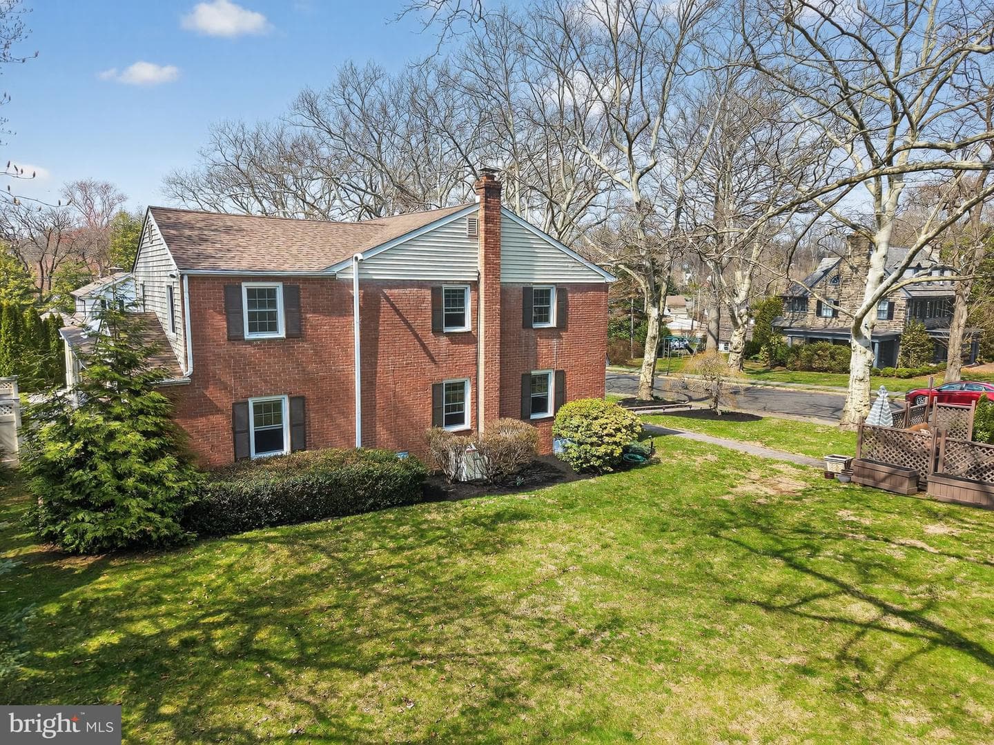 1708 Madeira Avenue photo 9
