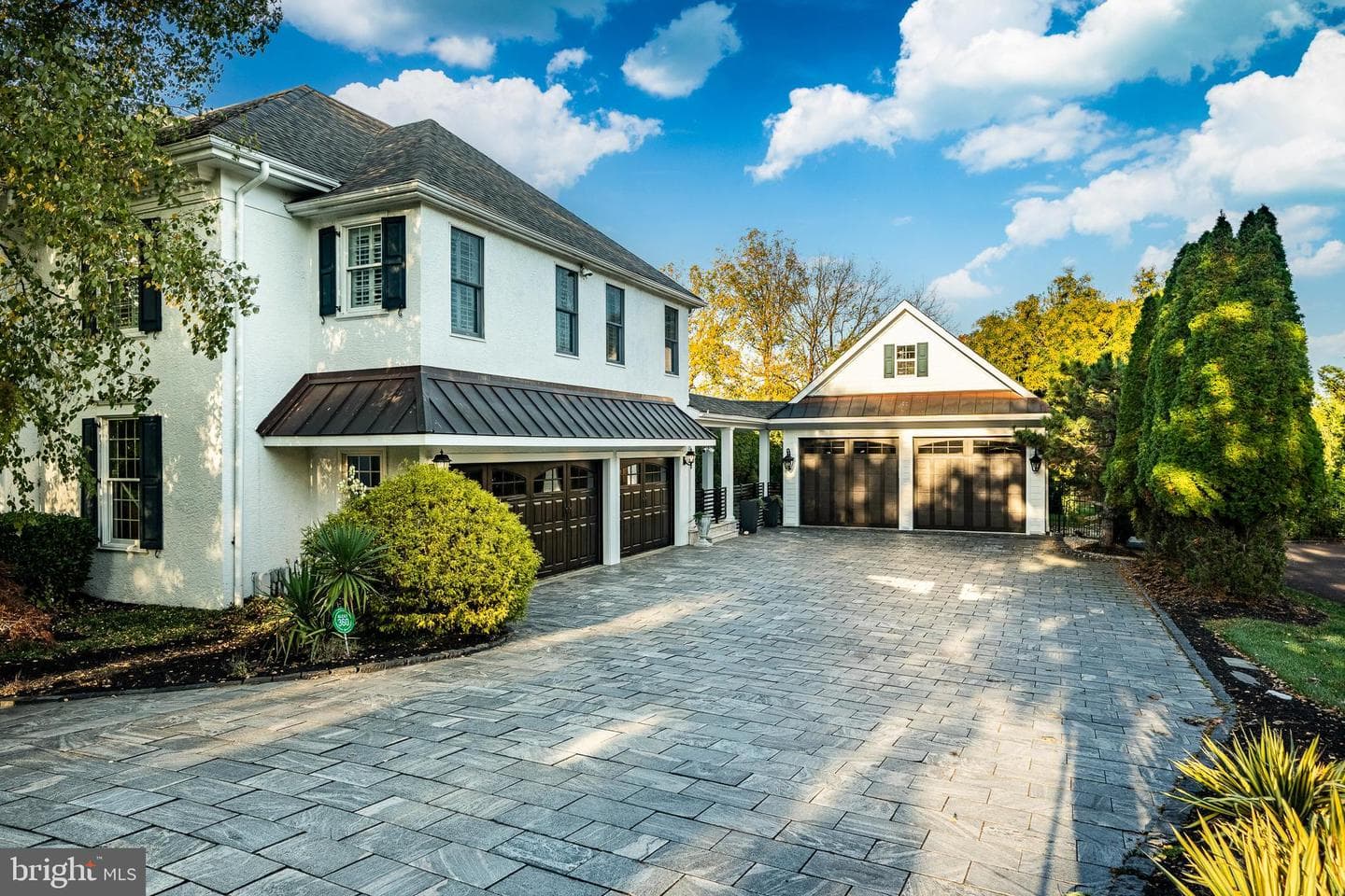 1053 Whitegate Road photo 4