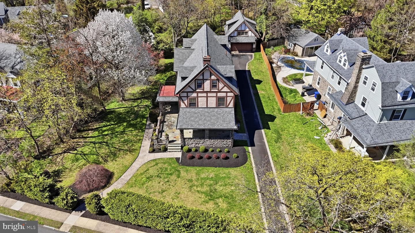 7404 Mountain photo 10
