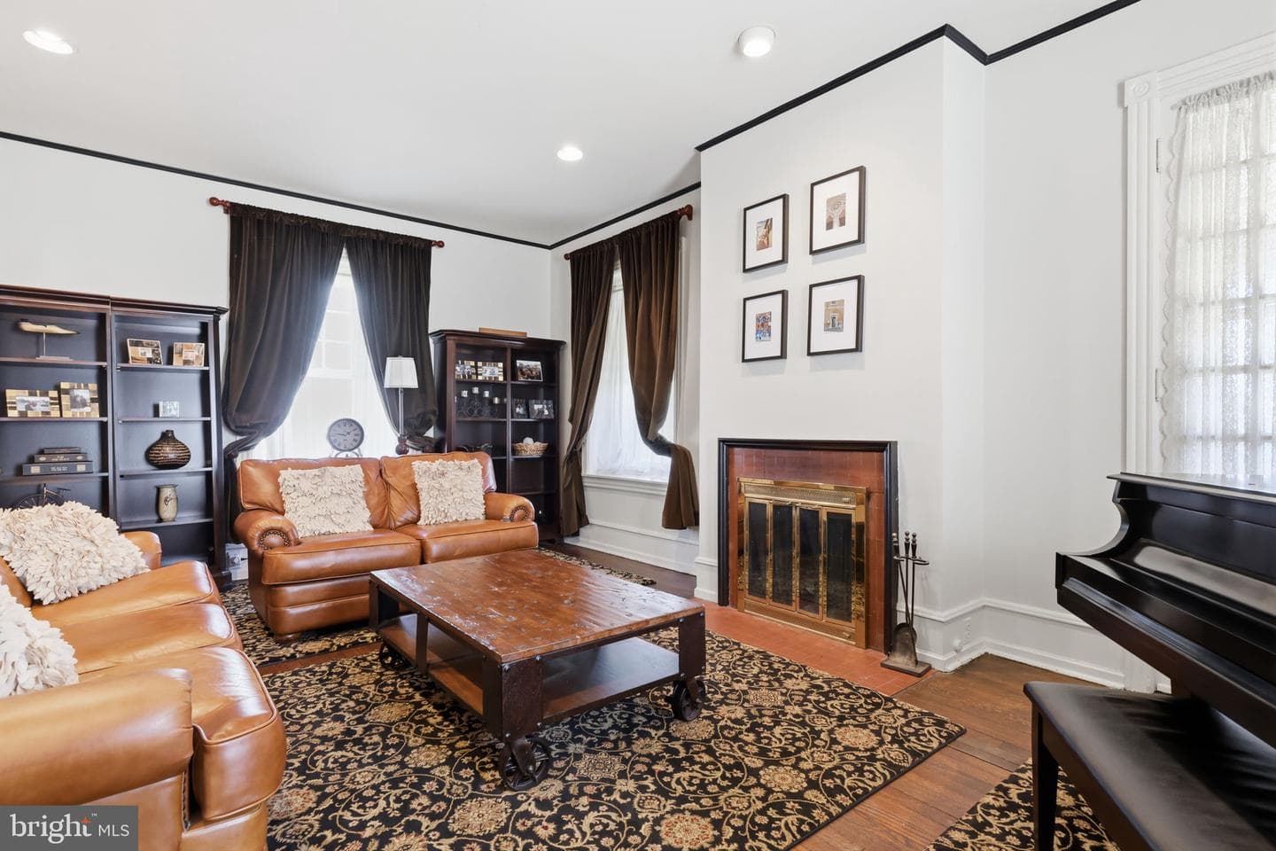 7404 Mountain photo 22