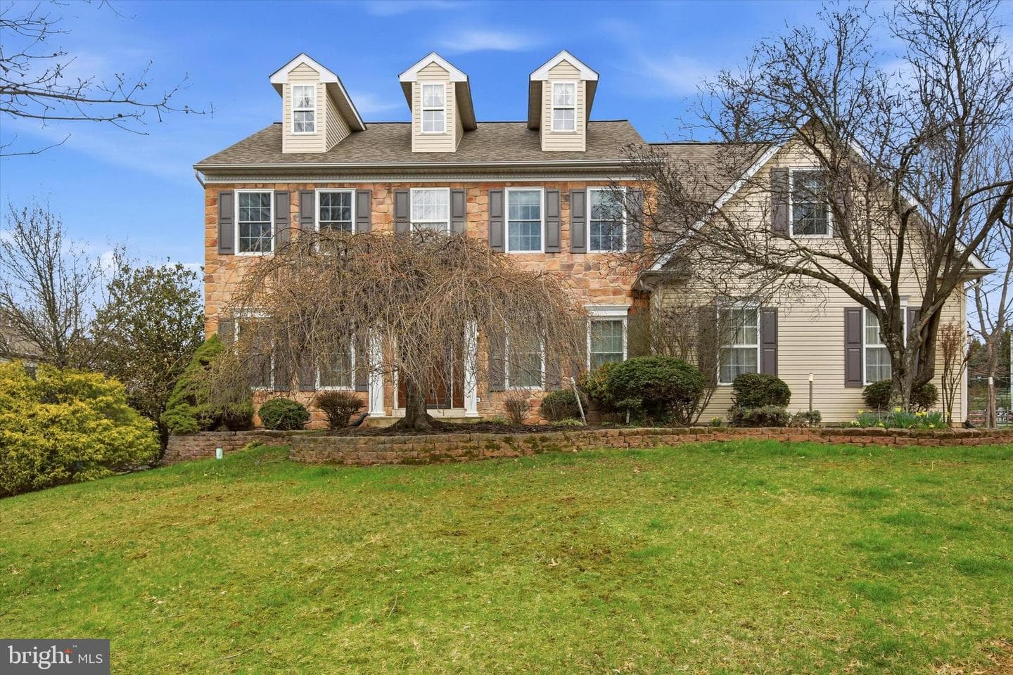495 Reginald Lane photo 1