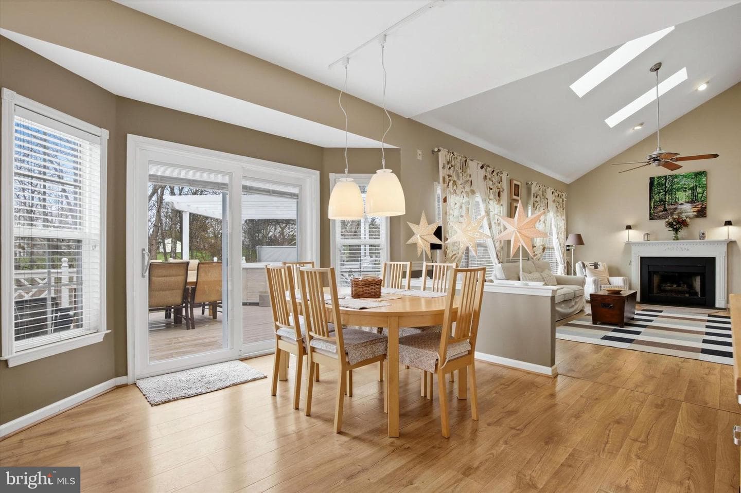 495 Reginald Lane photo 8
