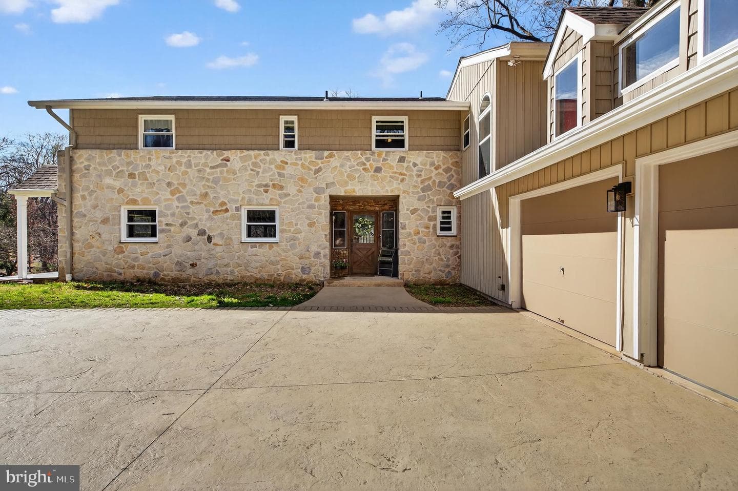 720 Hobbs Road photo 7
