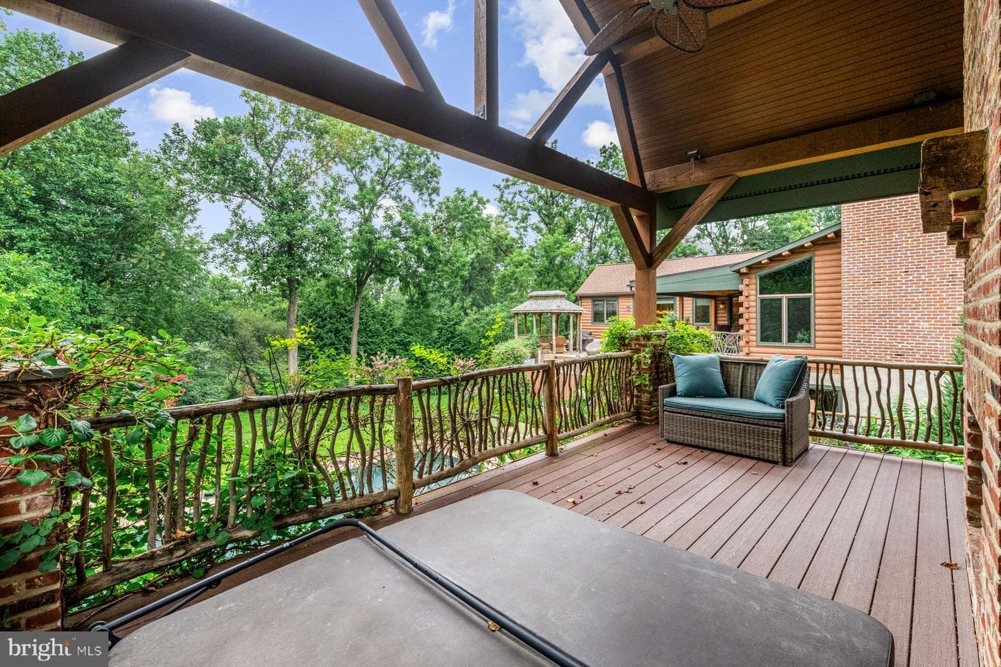 1408 Rene Road photo 32