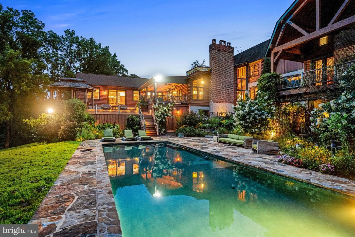 1408 Rene Road photo 4