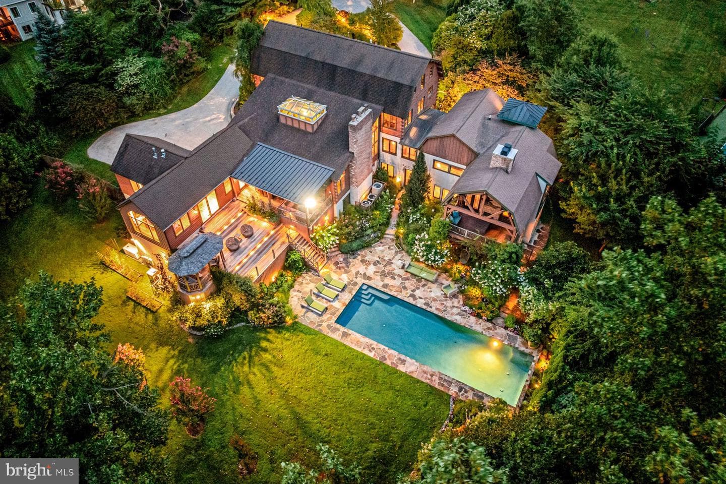 1408 Rene Road photo 5