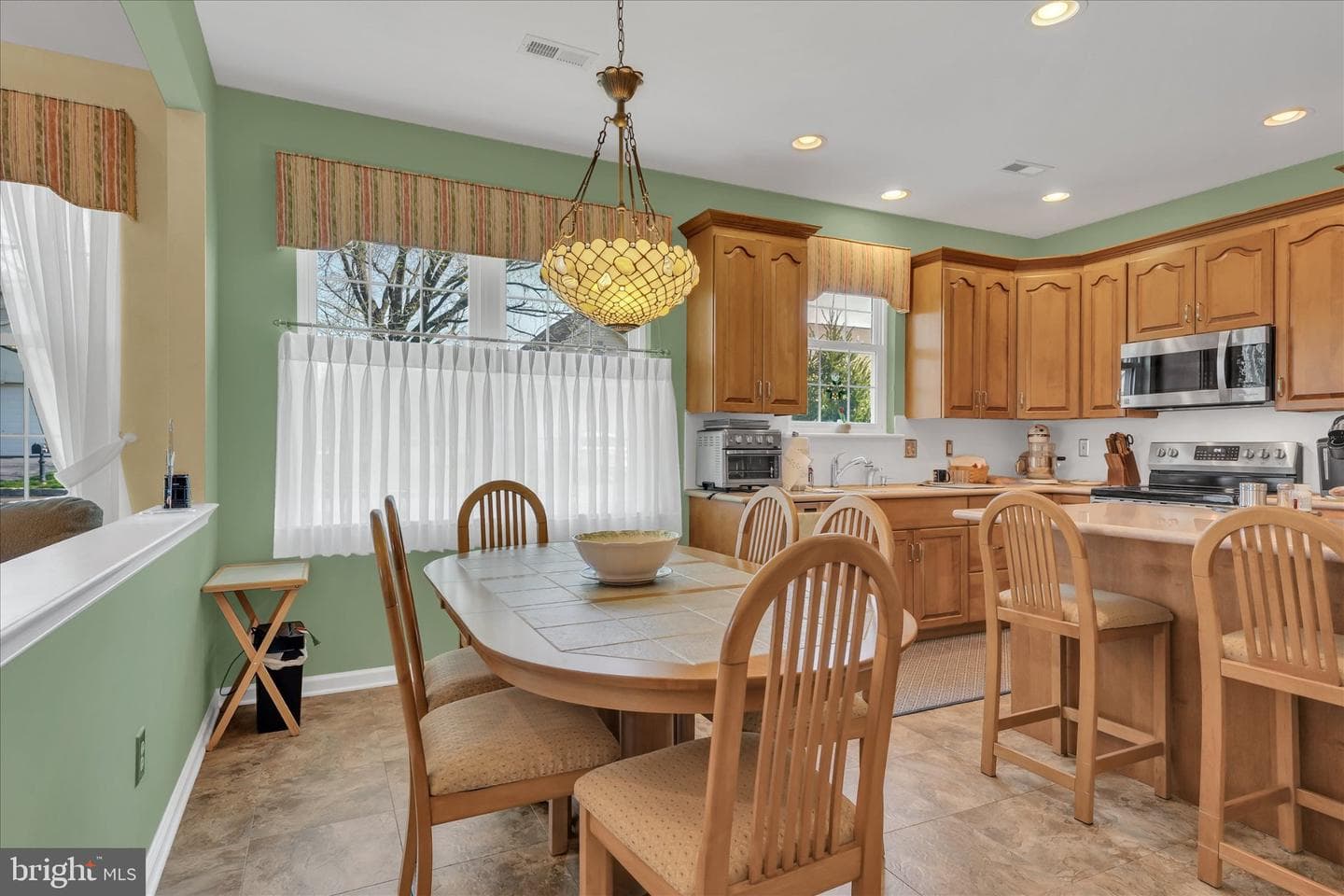 300 Westminster Lane photo 13