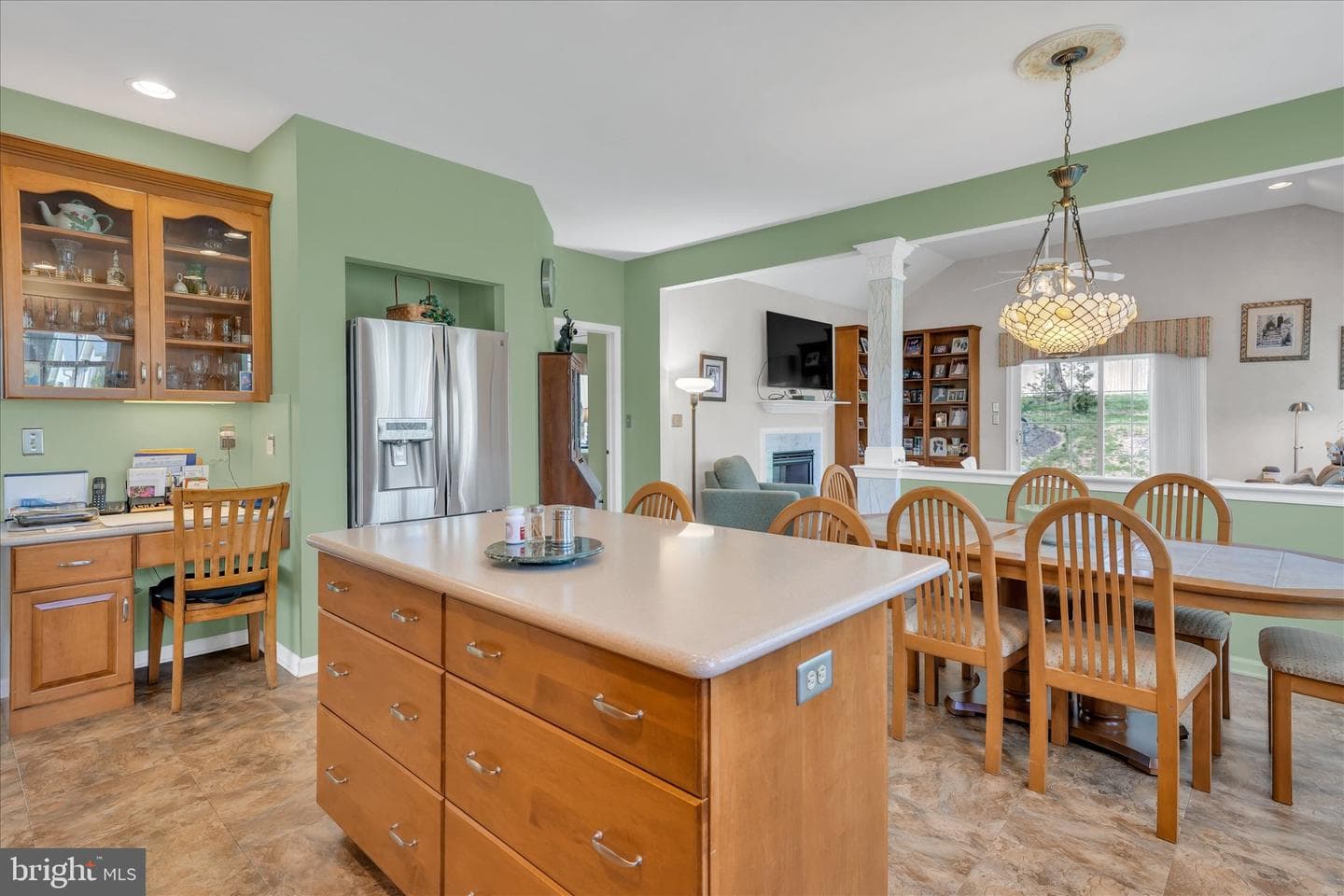 300 Westminster Lane photo 15
