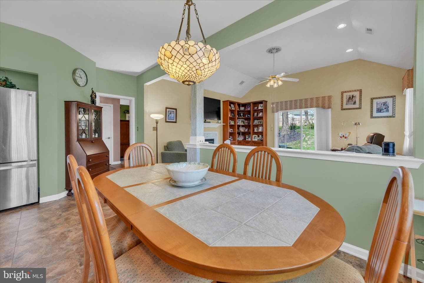 300 Westminster Lane photo 18