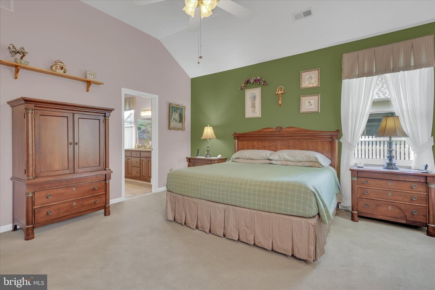 300 Westminster Lane photo 26