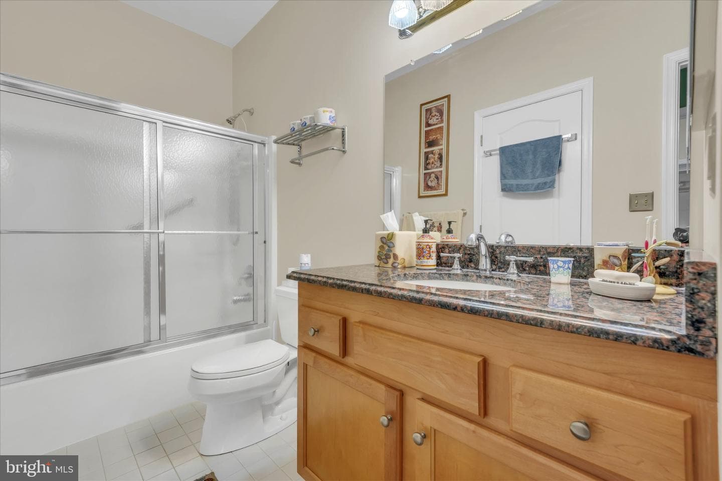 300 Westminster Lane photo 32