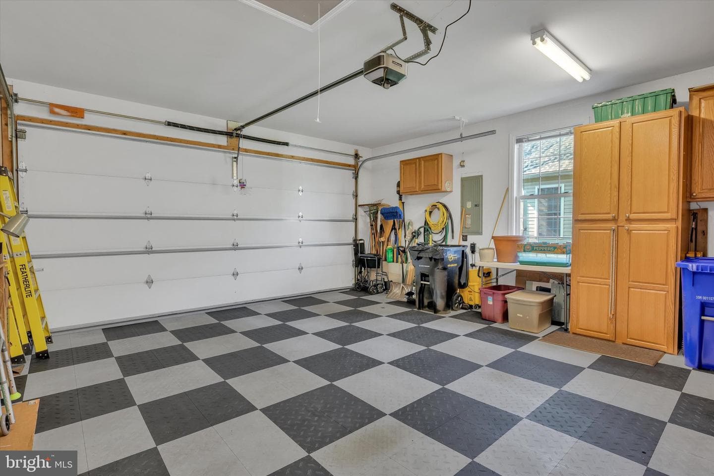 300 Westminster Lane photo 36
