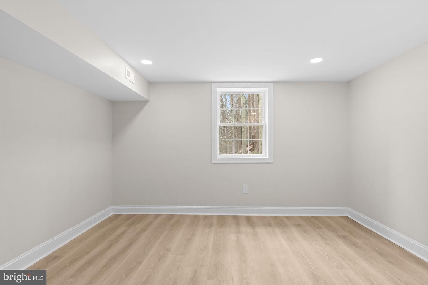 971 Stevens Lane photo 48