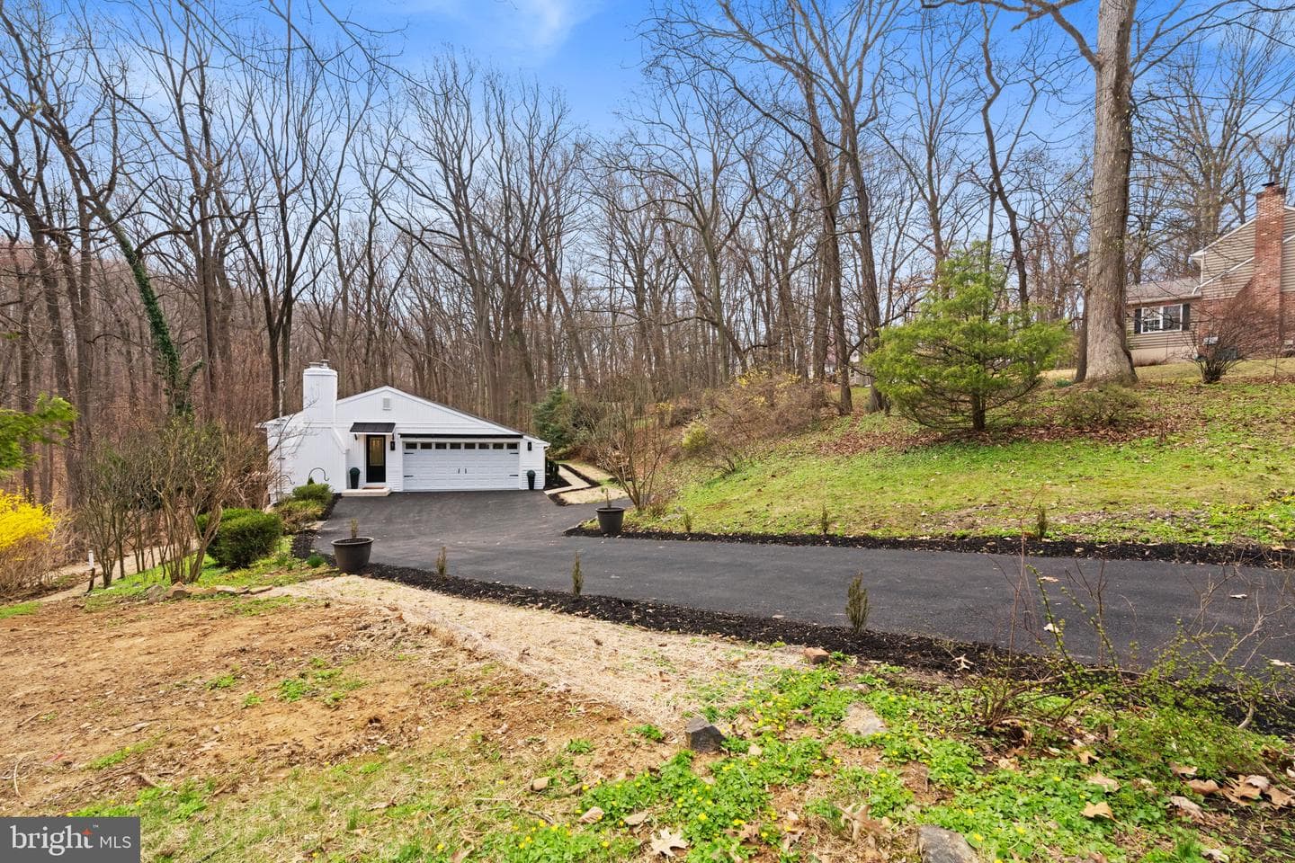 971 Stevens Lane photo 8