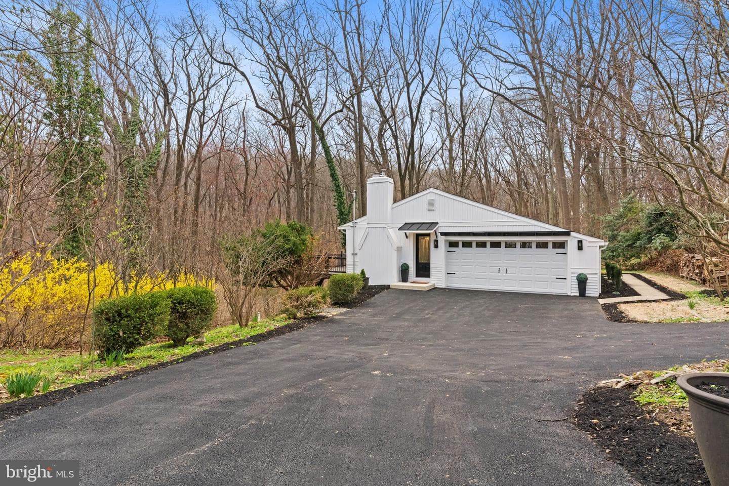 971 Stevens Lane photo 9