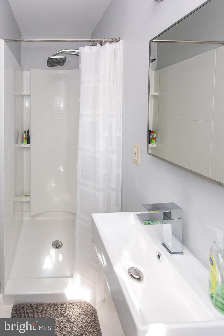1724 Darland photo 21