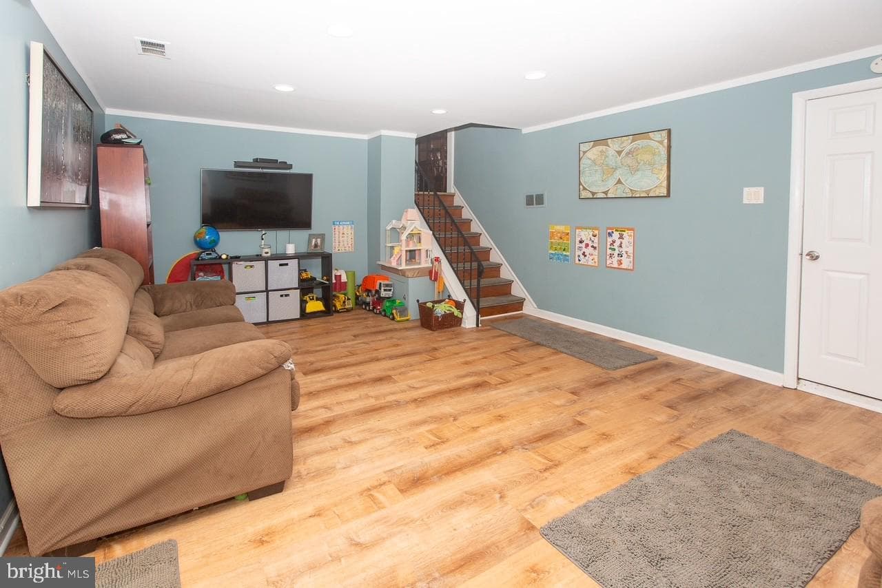 1724 Darland photo 24