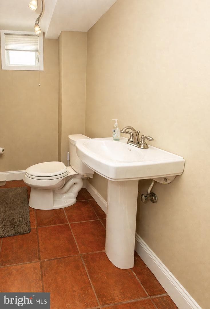 1724 Darland photo 30