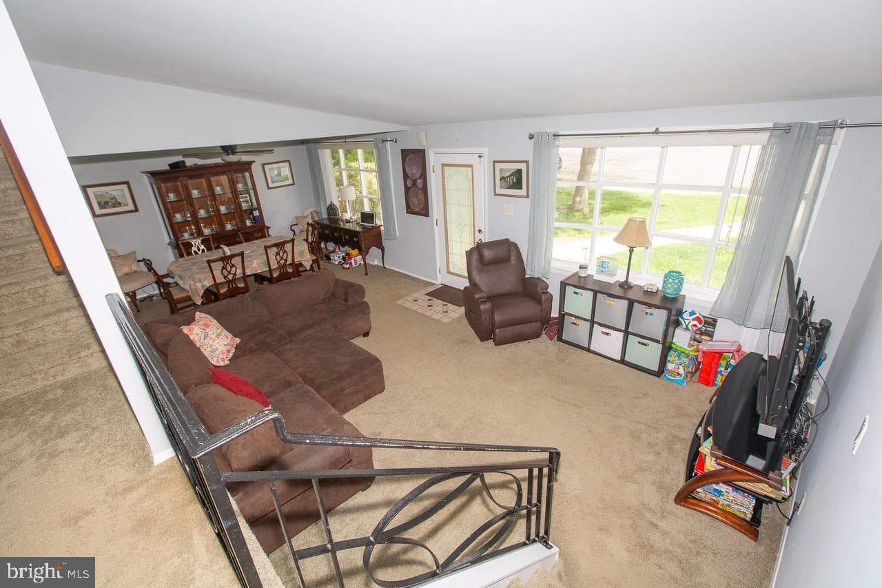 1724 Darland photo 8