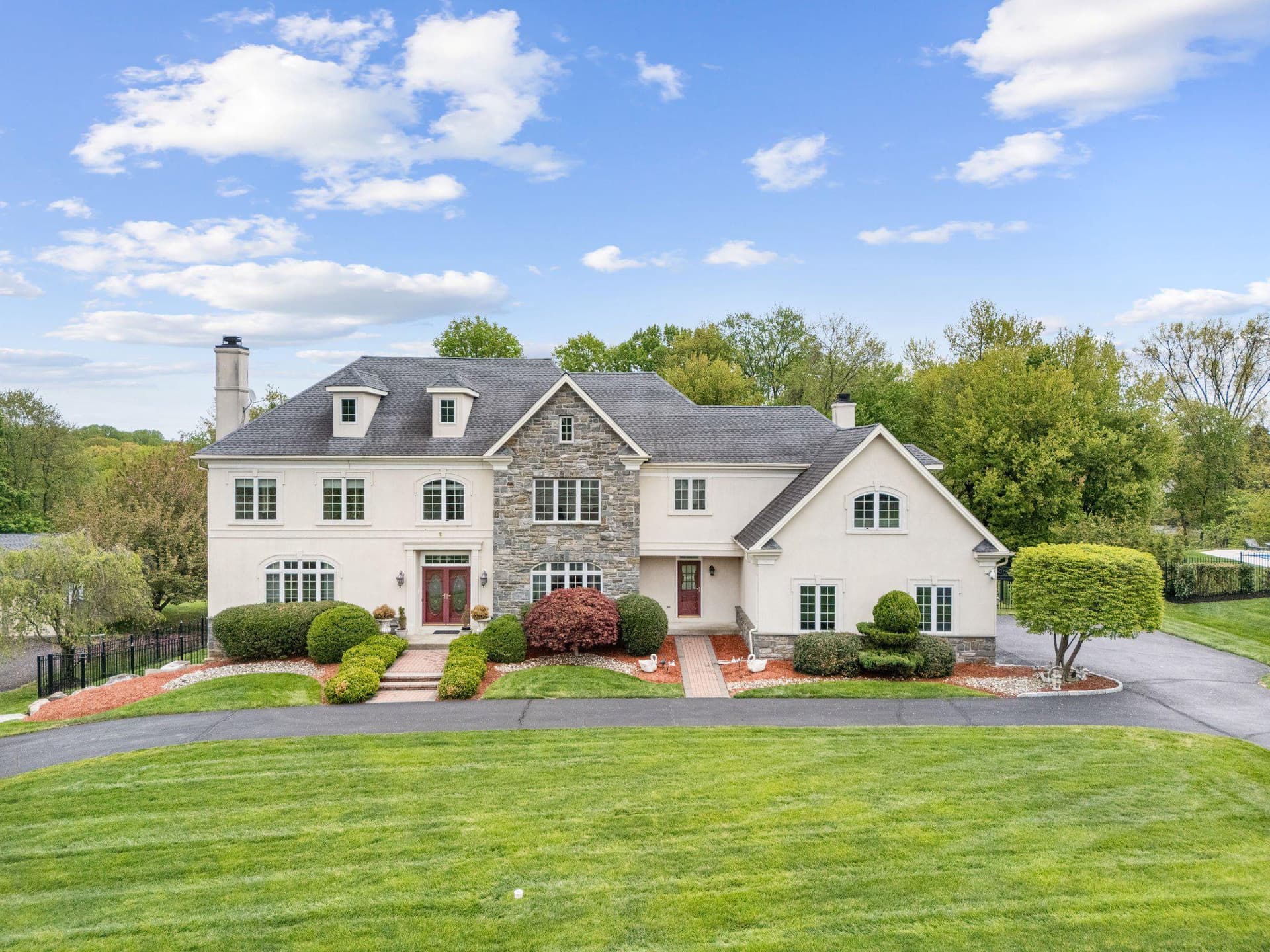 2205 Jefferson Lane, Huntingdon Valley