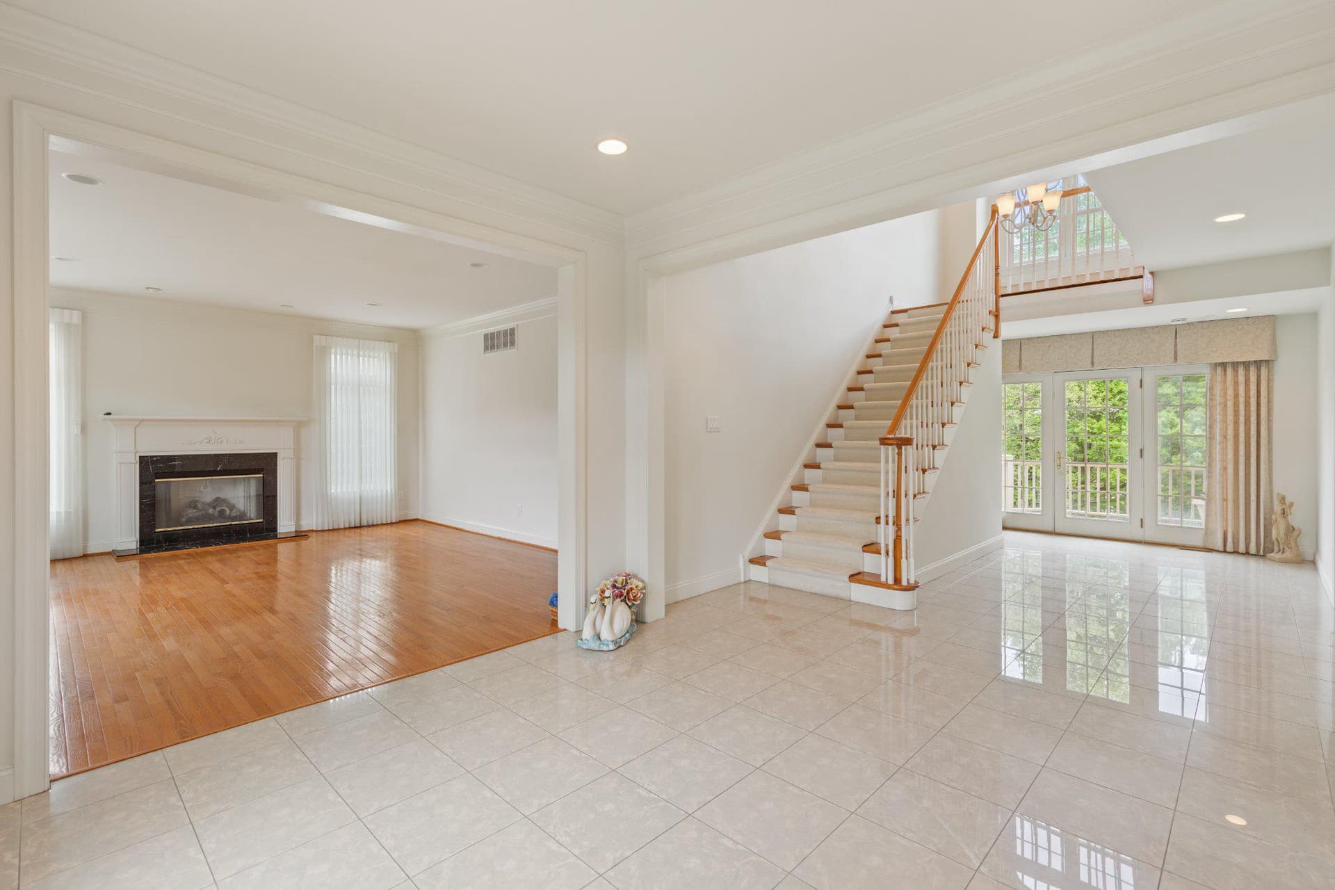 2205 Jefferson Lane photo 7