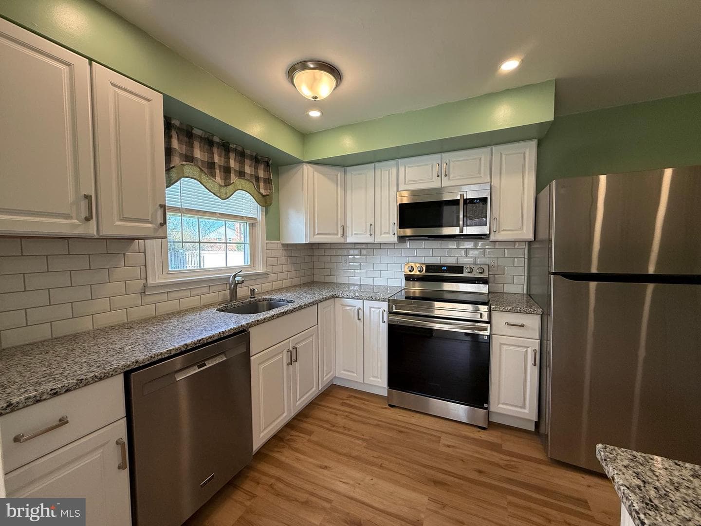 278 Roberts Drive photo 5