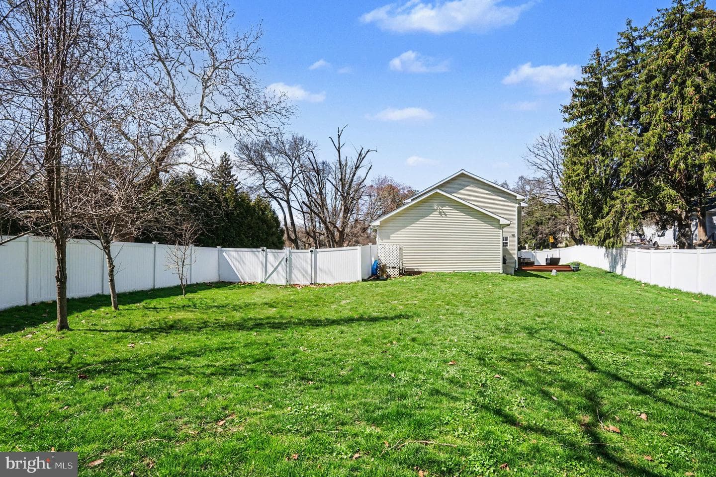 702 Crooked Lane photo 26