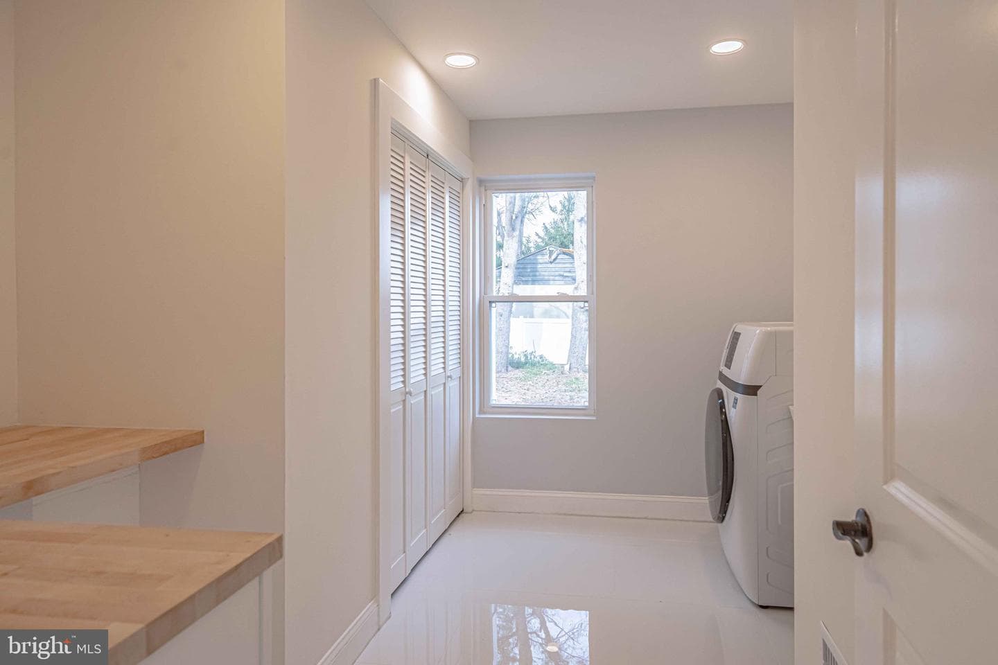 300 Witmer Road photo 16
