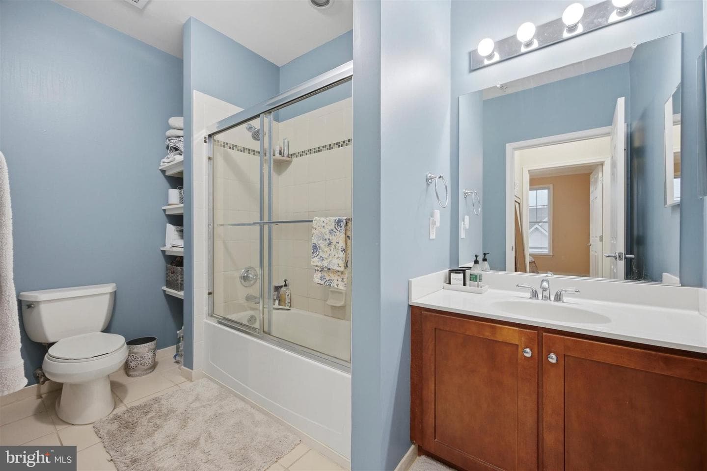 300 W Elm Street #2424 photo 12