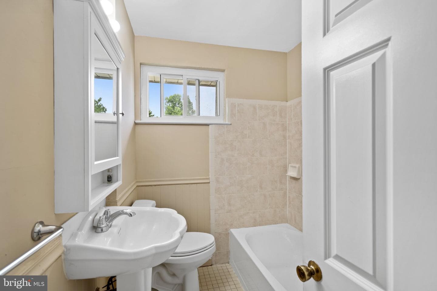 609 Foster Road photo 28