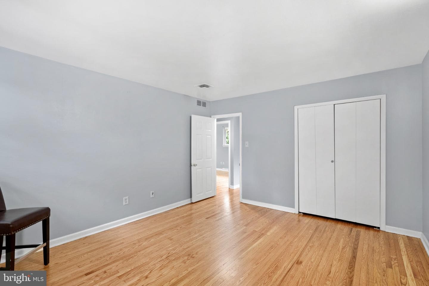 609 Foster Road photo 31