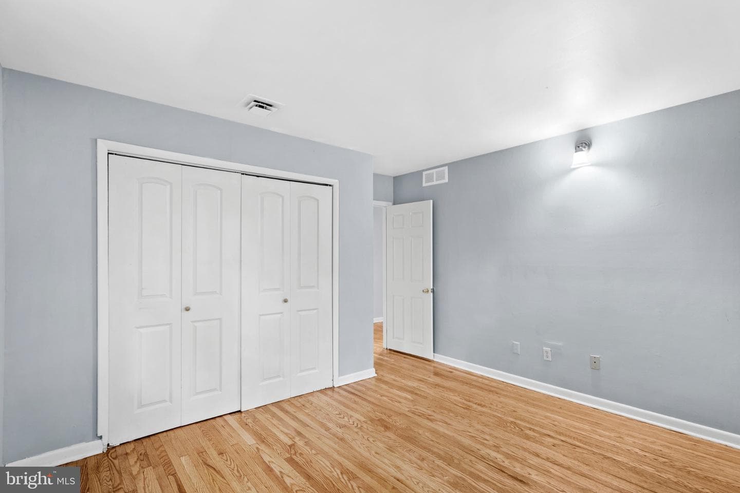 609 Foster Road photo 34