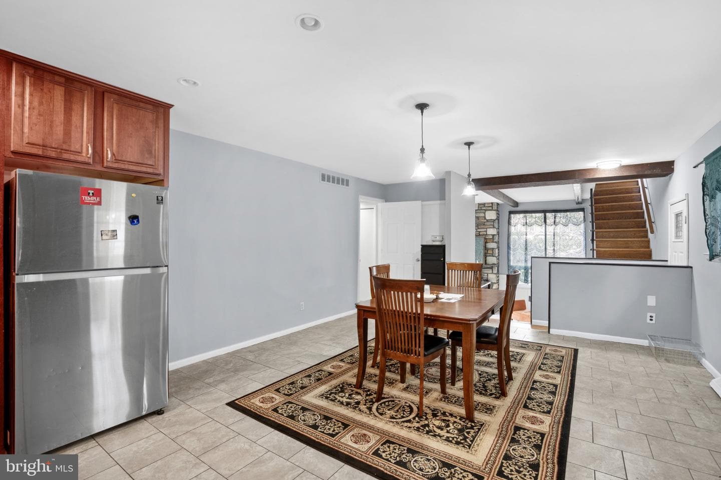 609 Foster Road photo 8