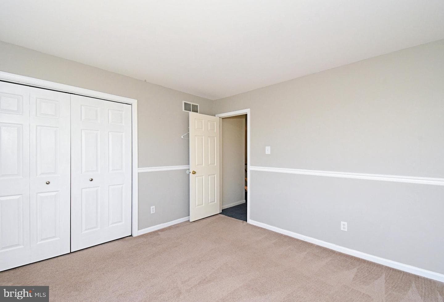 502 King Road photo 36