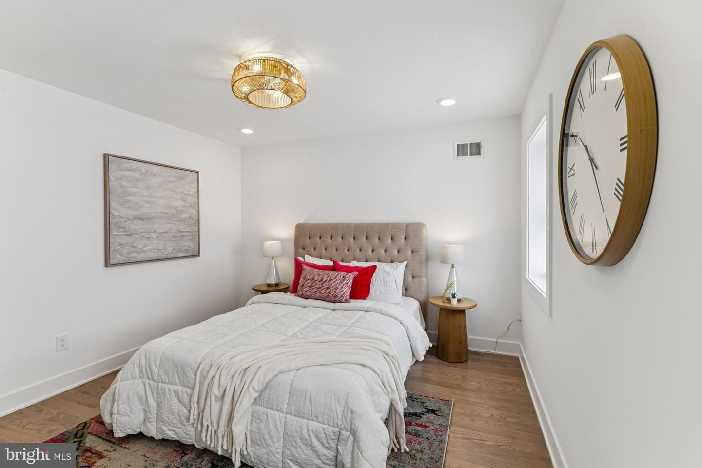 732 Harry Street photo 20