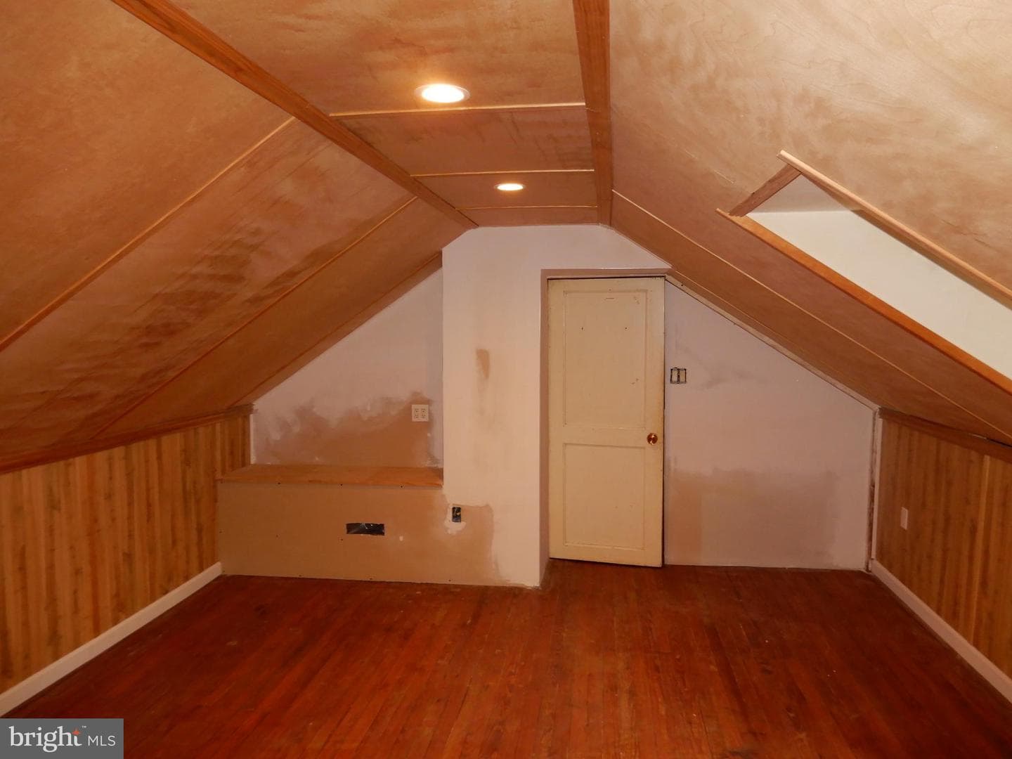 1215 Lower State Road photo 23