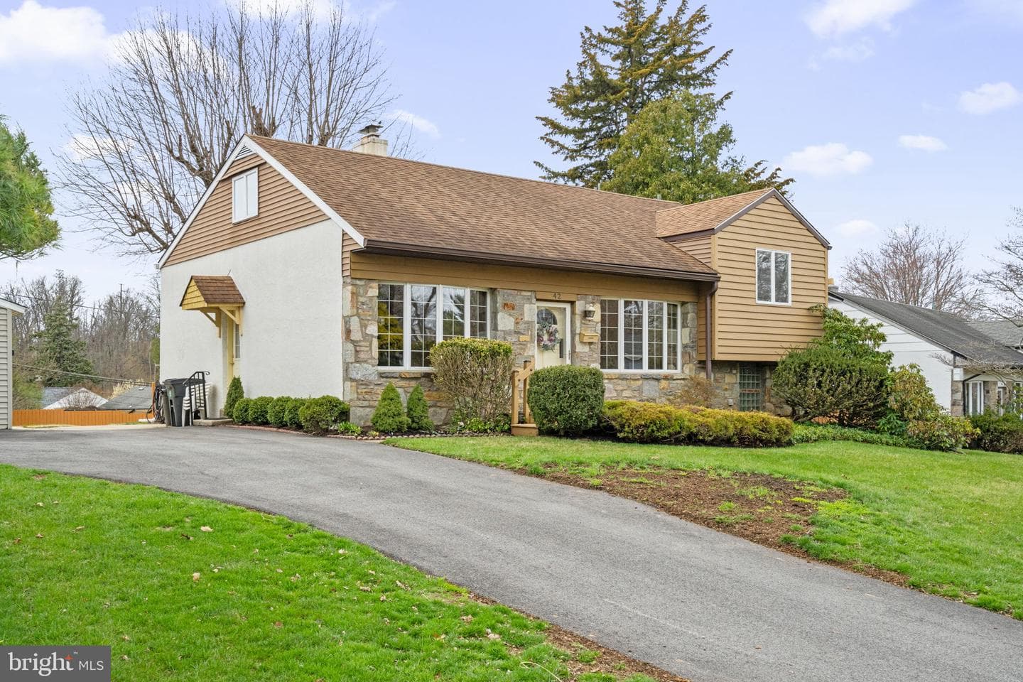 42 Lincoln Ln