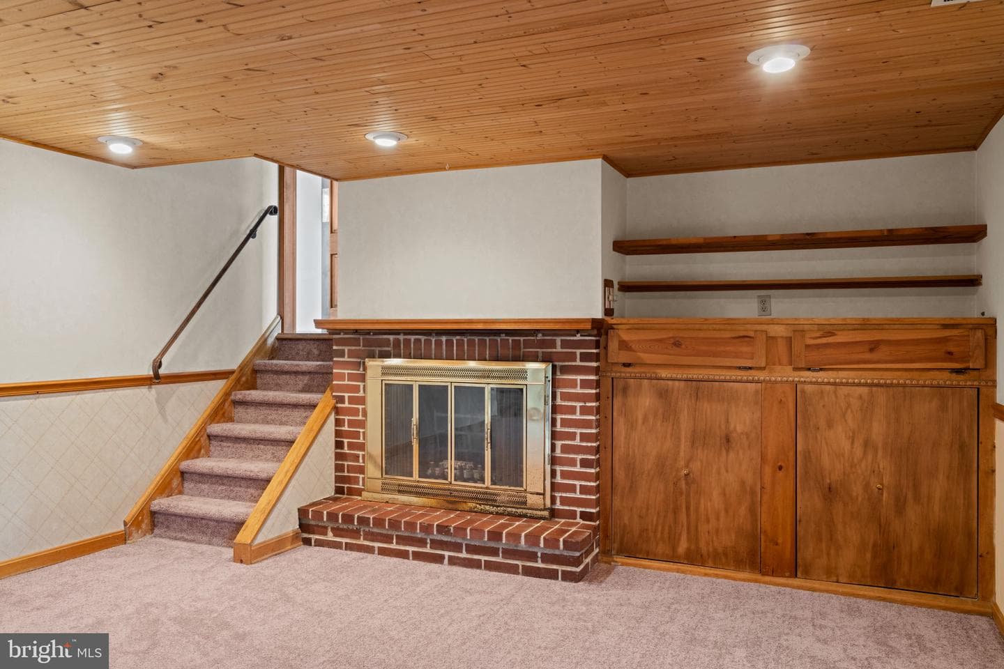 42 Lincoln Ln photo 14