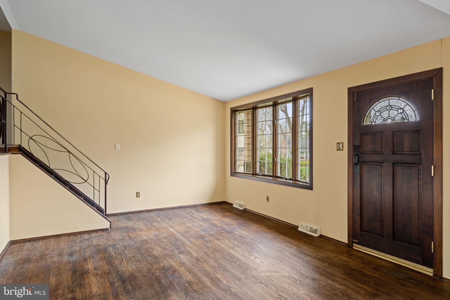 42 Lincoln Ln photo 5