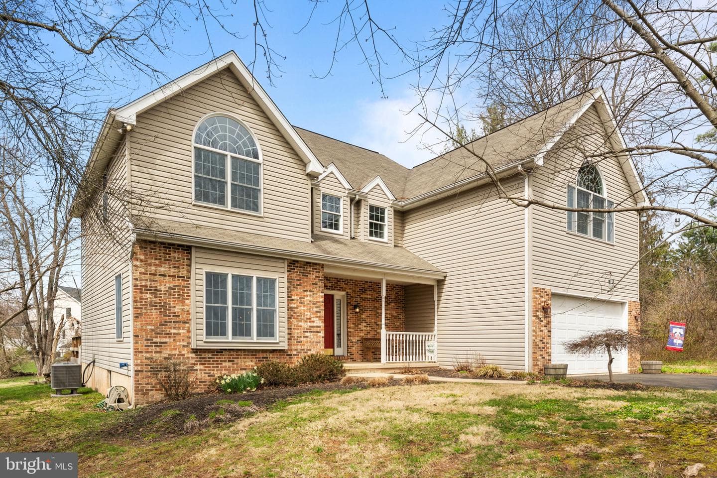 880 Troxel Road photo 2