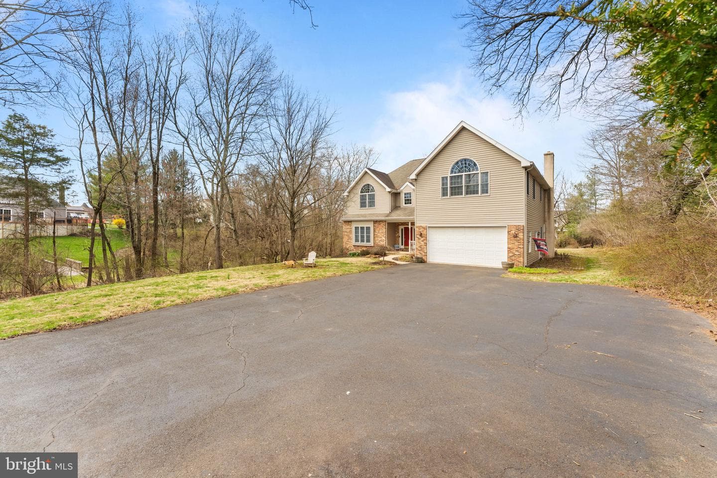 880 Troxel Road photo 3