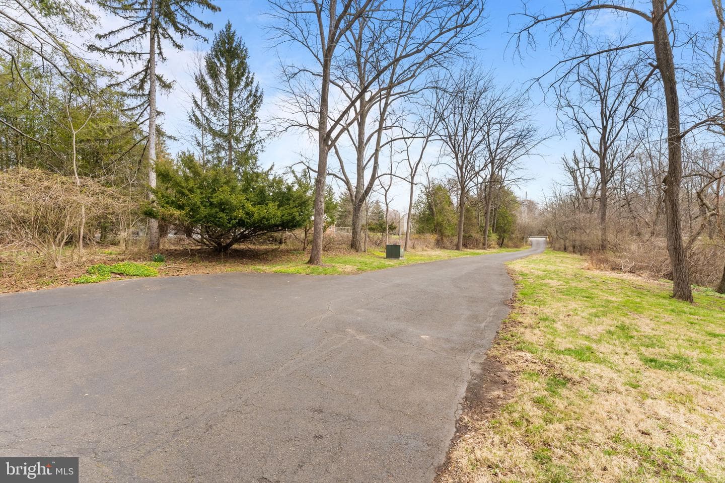 880 Troxel Road photo 33