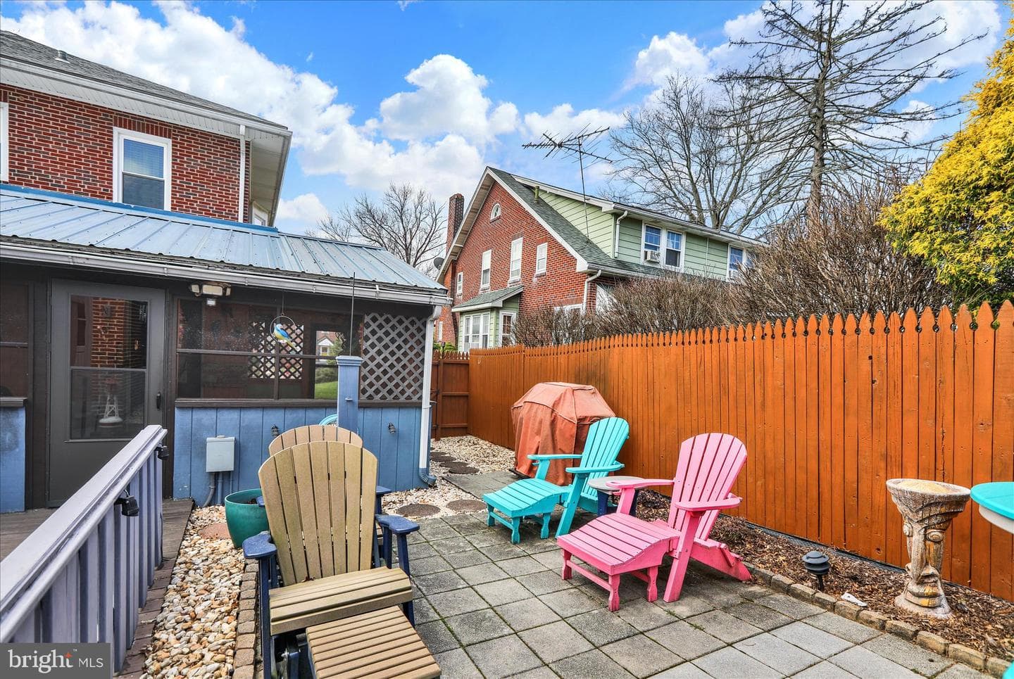 293 Diamond Street photo 21