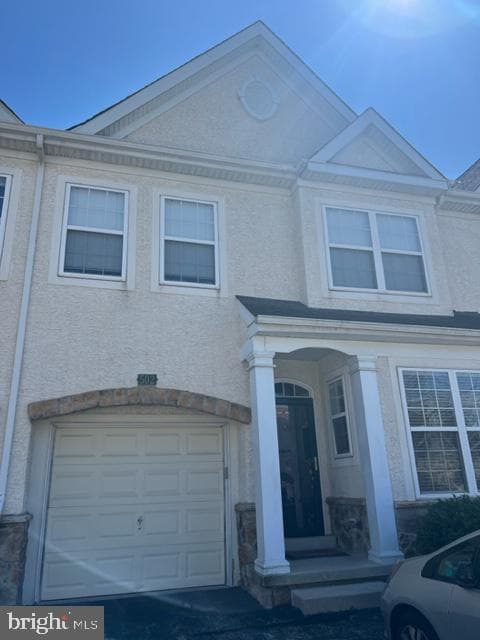 502 Rolling Hill Drive